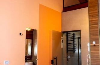 Chalé Canto do Galo 2 - Hidro da Jacuzzi, Lareira Ecológica, Cozinha Completa, Wi-Fi 80mbps, próximo a comércio local e relaxando ao som do riacho - Photo 31