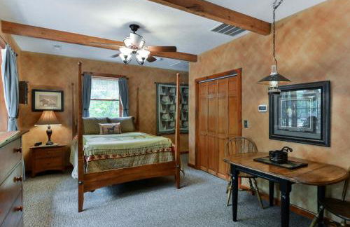 The Hiding Place - Foto 28