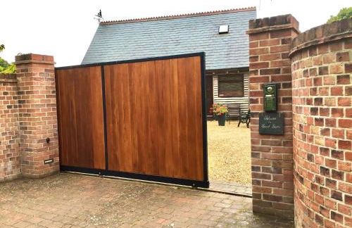 Forest Barn in the national park & near beaches - Foto 10