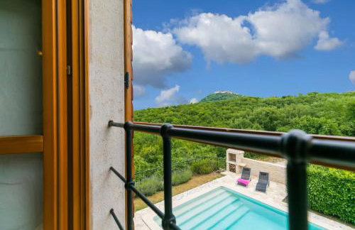 Beautiful villa in outstanding location, 10X5m pool, Wifi, stunning views - Foto 31