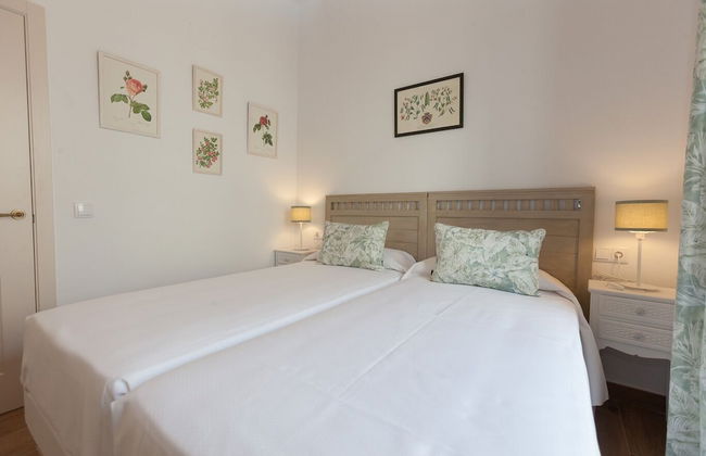 Patios de la Riva - Photo 5