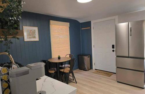 Whole house in Walker's Point + Parking + A/C - Foto 1