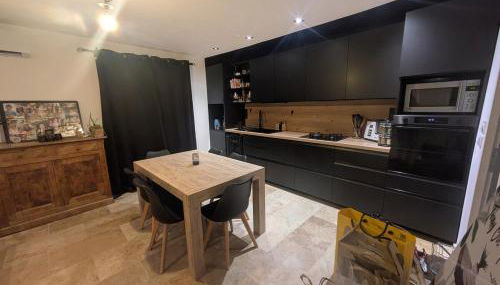 charmante petite maison - piscine hors sol - proche Avignon - Foto 1