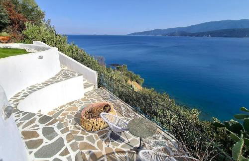 Aiora -Infinity Pool on the Cliff -Private Beach - Foto 16