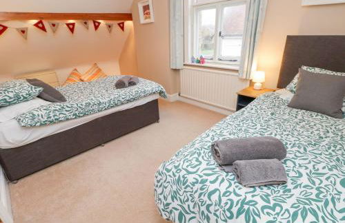 Framingham - Photo 25