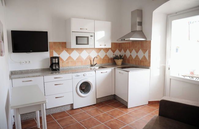 APARTAMENTOS VIVE TRUJILLO - Photo 5