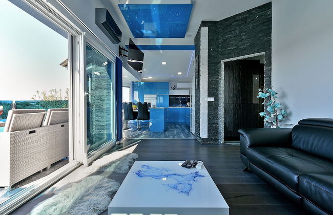 House 1971 - Photo 31