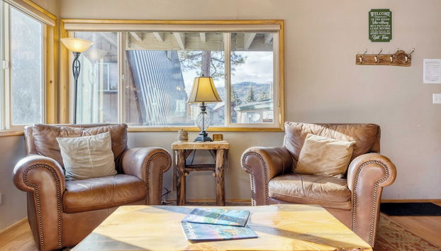 50 Yards to Lake, Boulder Bay Pool Table Lakeside in Bearadise by Avantstay - Foto 5, Interior