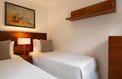 Ramada Hotel & Suites by Wyndham Costa del Sol - Photo 68