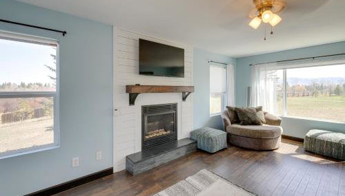 Pet-Friendly Victor Home with Fire Pit and Large Yard! - Foto 5