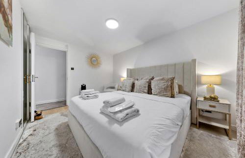 New Modern Hybrid 4 Bedrooms 7 Bed apartment 12 guest capacity - Foto 9