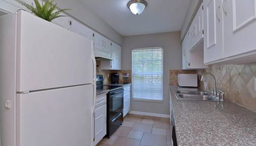 Ybor Casita! 3-Bedrooms Steps away from Centro Ybor! - Photo 2, pet friendly, minibar