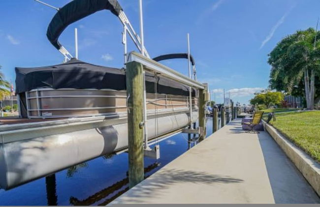 Tranquility - Waterfront Villa With Pool Dock - Photo 57