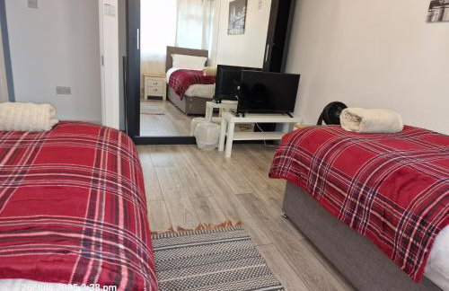 NightRest Homes Smart TV In Each Room - Parking - Hemel Hempstead - Foto 9