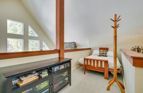 Deck, Hot Tub and Fire Pit Mtn-View Packwood Cabin - Photo 15