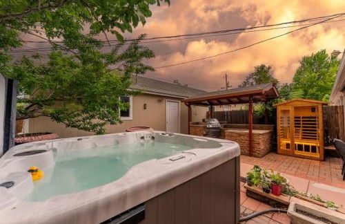 Movie Theatre Hot Tub Outdoor Grill - Foto 34