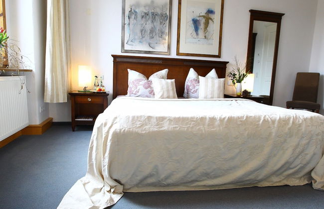 Schloss Weißenburg - Photo 8