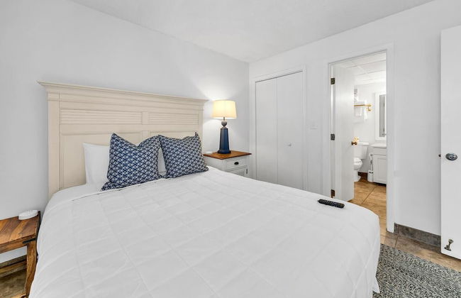 Edgewater Tower 2-805 - Foto 14