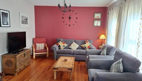 Beautiful Lakeside Holiday Home (6 Portinode Cottages) - Foto 3