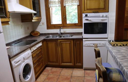 Lanau Casa Barbacoa Bike's Jardín Naturaleza - Foto 25