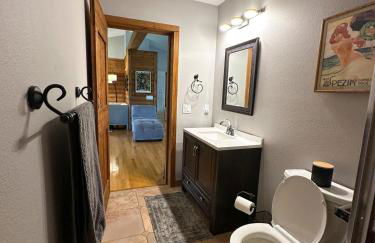 Enchanted Log Cabin Retreat Near Bradenton and St Pete - Photo 31