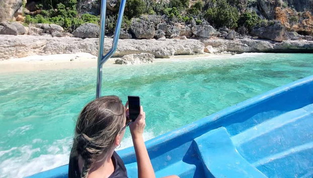 Bahía de las Águilas Day Trip from Pedernales - Foto 3