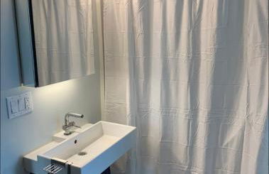 Modern 2-Bedroom Apartment in Little Italy - Foto 13