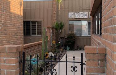 Garden Home with Mountain & Desert Views home - Foto 9