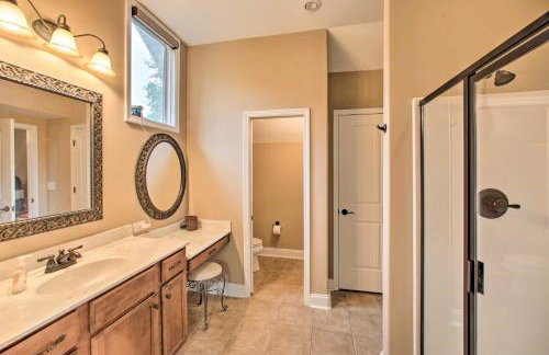 Townville Lakefront Cottage with Private Dock! - Foto 19