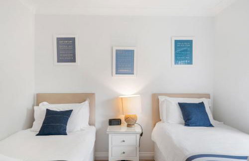 The Little Hawthorns - Photo 29