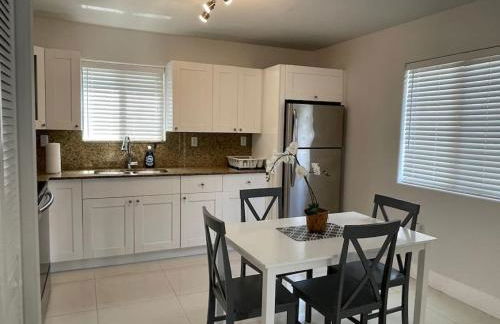 Little Habana Aparts close to Calle 8 - Foto 22