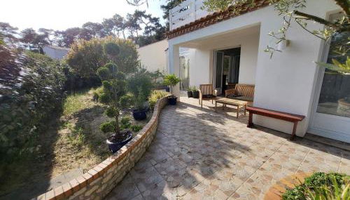 Appartement 3 chambres 6 pers rez de Jardin 5min plage quartier du Phare Location du dimanche au dimanche en juillet et aout - Foto 3