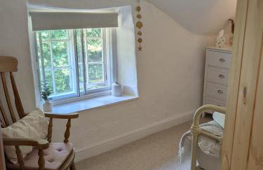 Period Thatched Cottage Towcester - Photo 28