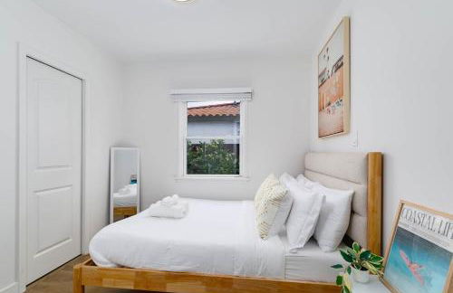 Mar Vista Beach Escape 2BR with Relaxing Yard - Foto 8