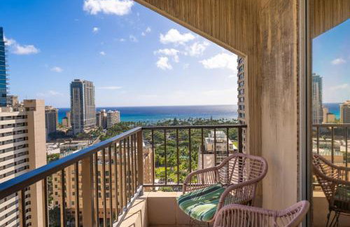 Honu Hale Penthouse 2 BDR Ocean View Waikiki - Photo 48