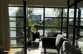 London City Island 1 Bedroom Luxury Apartments, Private Balcony - Photo 13
