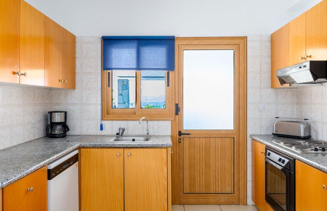 Villa Argaka Sunset Large Private Pool Walk to Beach Sea Views A C Wifi Eco-friendly - 2760 - Foto 27