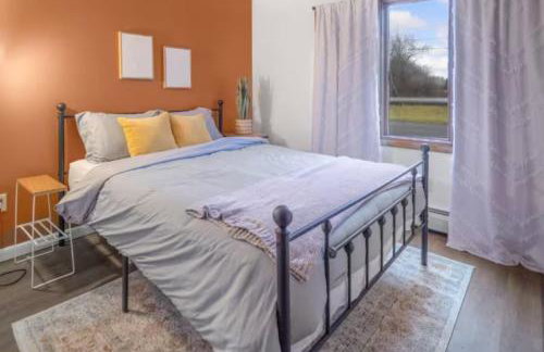 3BR/2BA Lakehouse 10 min to town - Foto 17