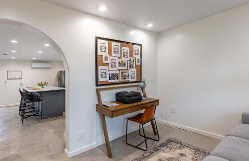 Modern 5BR Home with Mtn Views BBQ & Pool Table - Foto 39