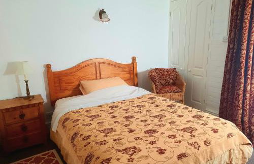 Cosy Bath-tub Ensuite - Foto 3