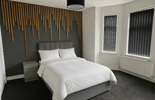 Modern 8-Room Ensuite House with Shared Lounge and Kitchen - Foto 1