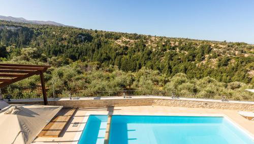 Ilys Home, a Country-chic Retreat with Pool & BBQ, By ThinkVilla - Foto 5