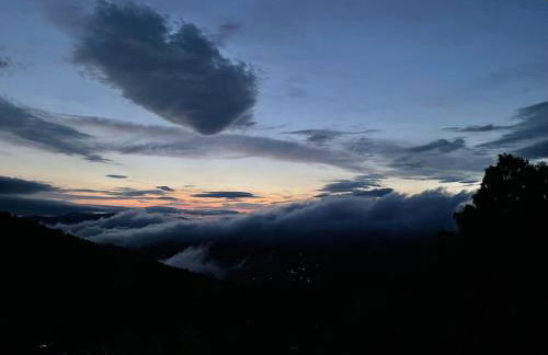 Urlaubsstube1982 - wildromantisch mit Kamin und rustikalem Charme - Foto 4