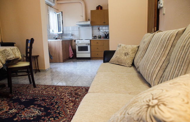 Charming Trikala Apartment With Garden & Central Heating - Foto 14