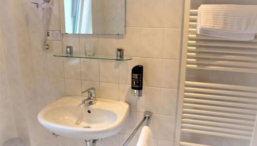 Apartment Hotel 24h Check-in, Free Parking and WiFi - Foto 2