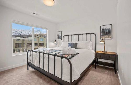 Focus Up at the Mountains Ski Retreat Hot Tub MTN Green - Foto 22