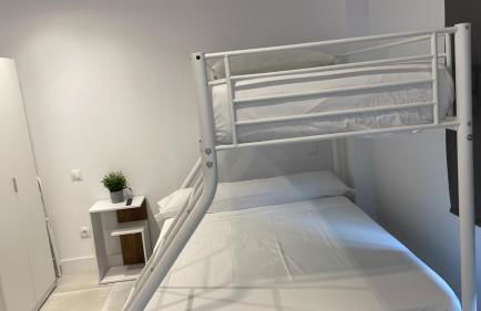 C7 Apartamento de un dormitorio en Pio XII, Madrid - Foto 2