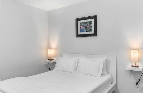 The Sweetest Hideaway - 81 Walkscore! - Foto 15