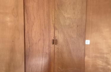 50 m2 T2 au calme, lumineux, confortable, cosy, climatisé, privatif avec parking gratuit et terrasse - Foto 11