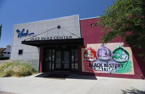 Retro Studio in the Heart of DTPH - Very Walkable - Photo 9